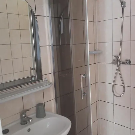 Letniskowe Aneta Деревянный коттедж *