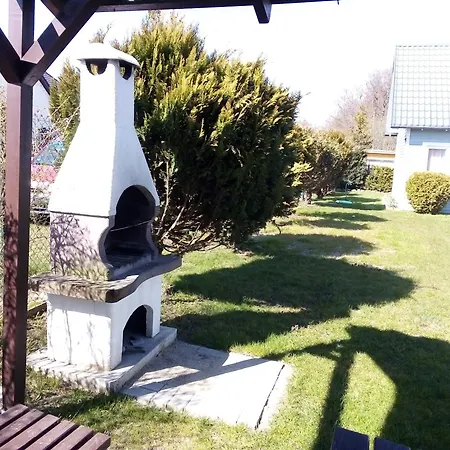 Letniskowe Aneta Lodge